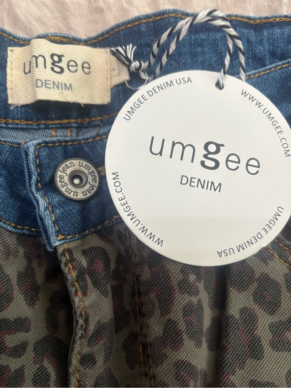 Umgee Denim Leopard Print Panel Flare Jeans — NWT - See Measurements!! - Picture 5 of 6